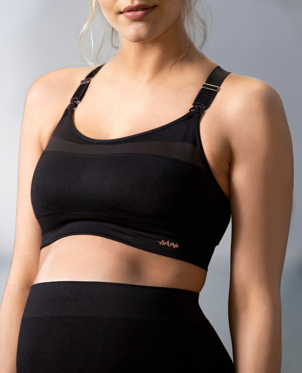 cache-c-ur-brassi-re-sport-grossesse-et-allaitement-woma-noir image 1