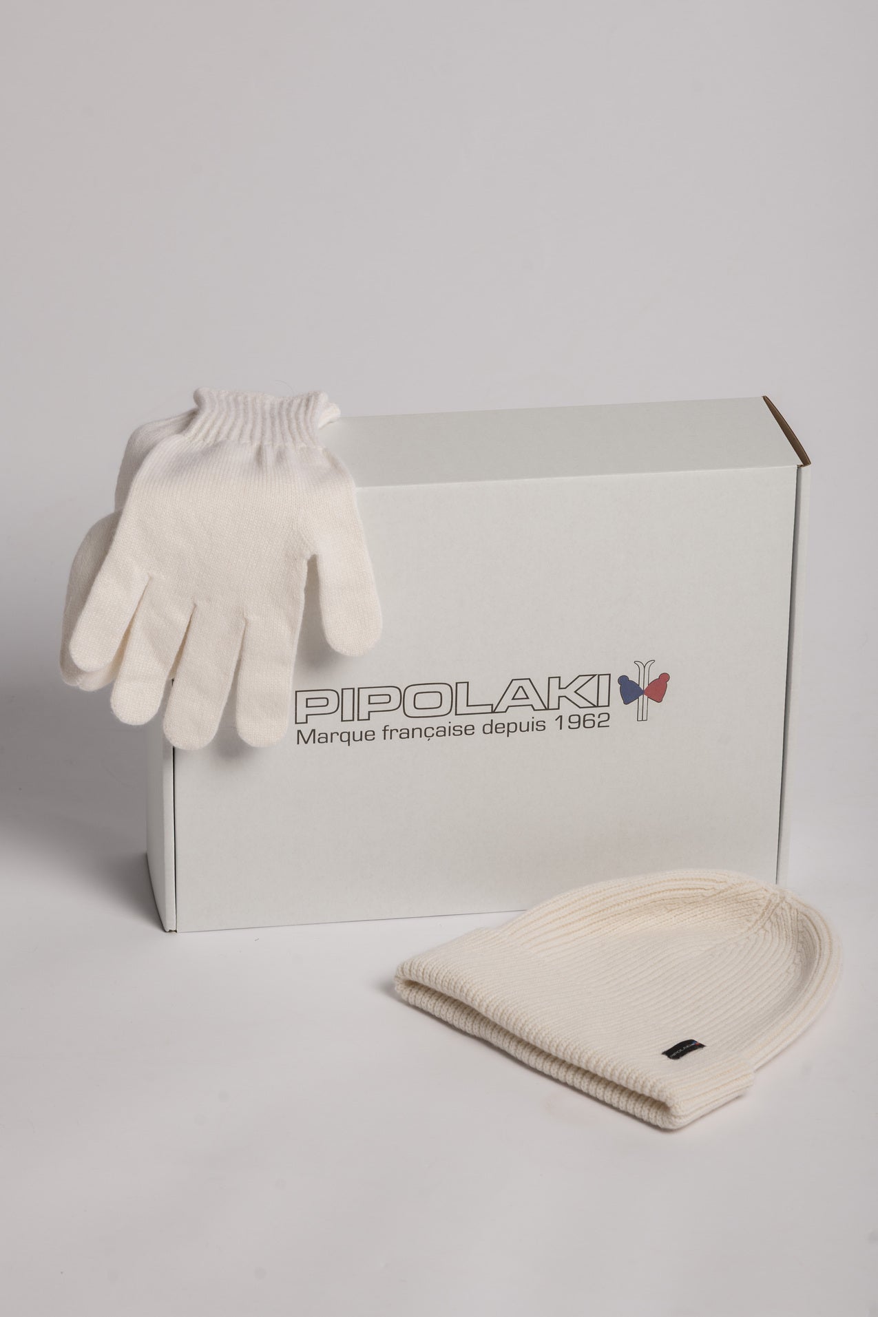 pipolaki-coffret-cadeau-bonnet-benoit-gants-irano image 1