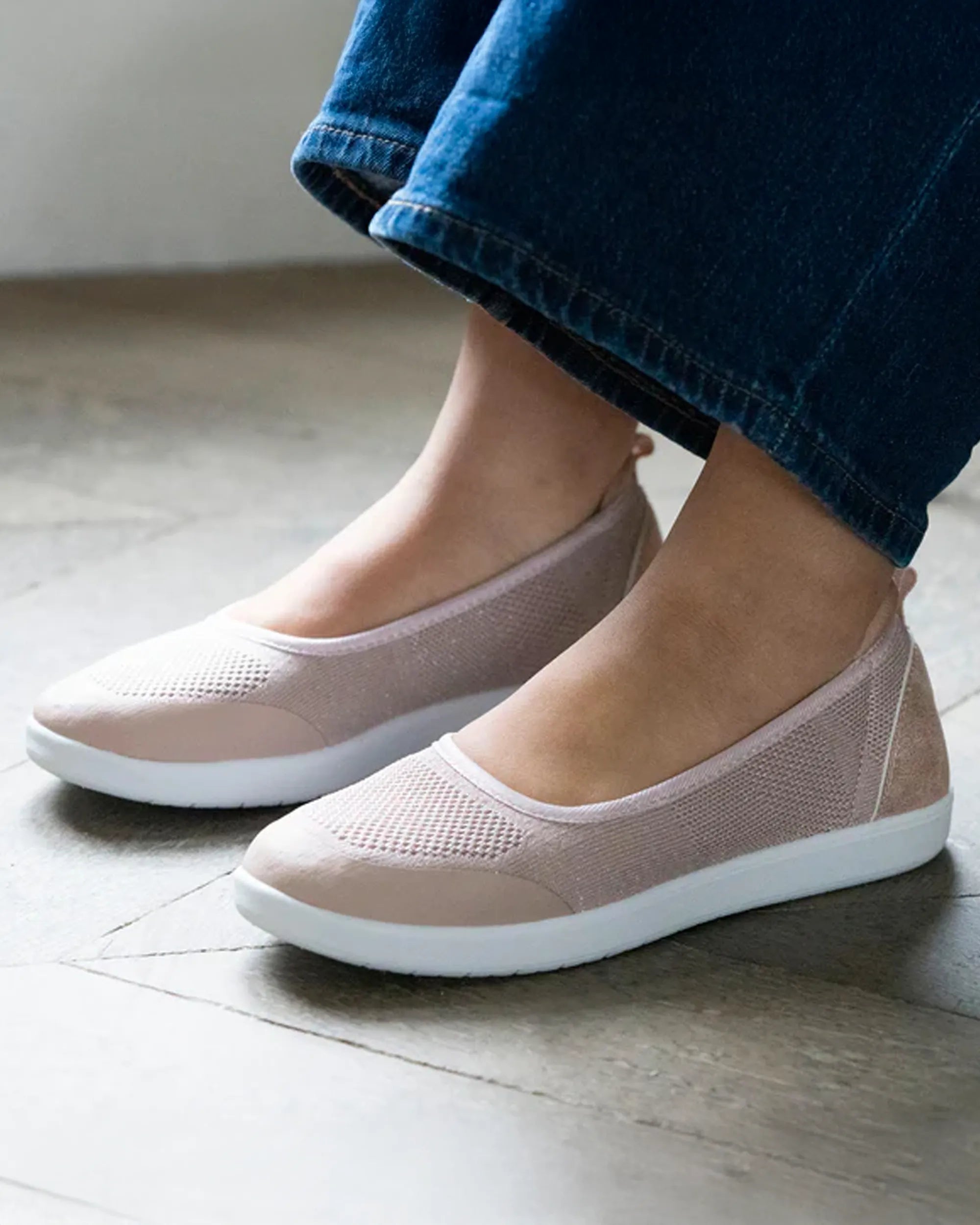 isotoner-ballerines-femme-slip-on-rose-poudr-everywear-m-moire-de-forme image 2