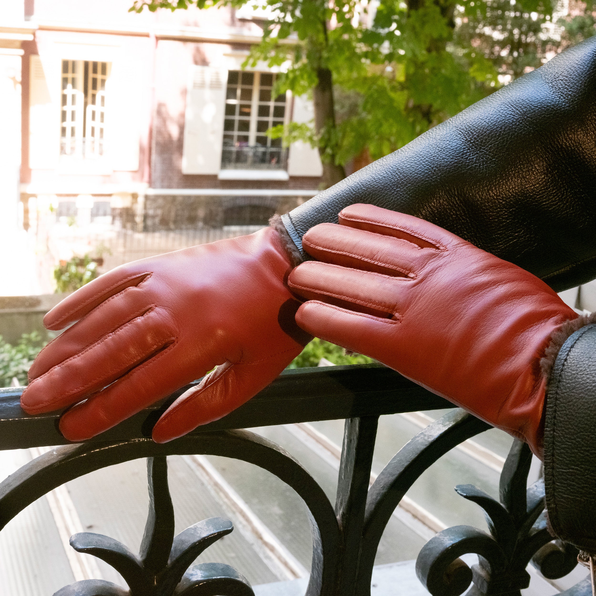 isotoner-gants-femme-cuir-mandarine-doubl-s-soie image 2