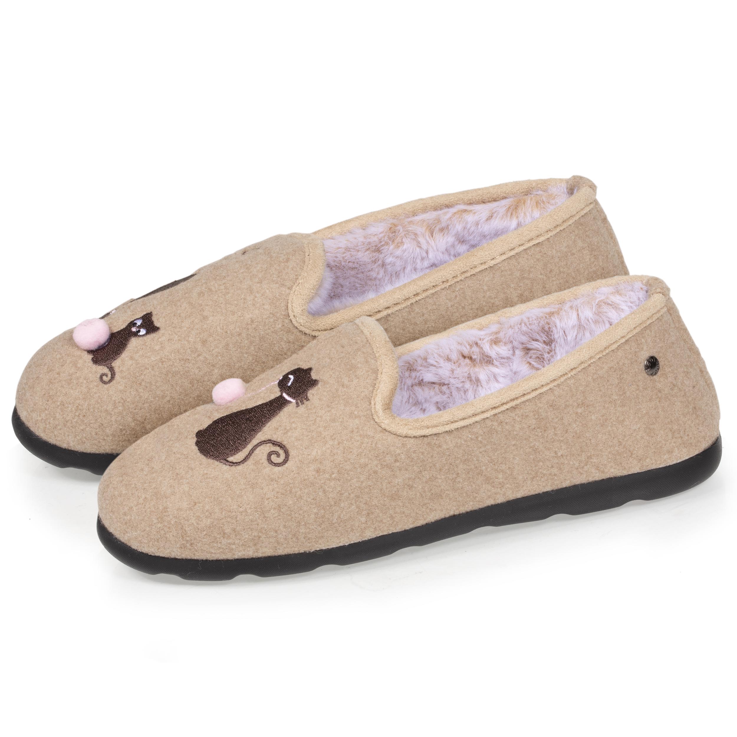 isotoner-chaussons-charentaises-femme-beige-broderie-chat image 1