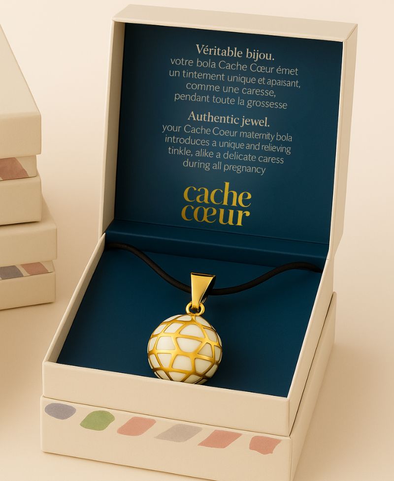 cache-c-ur-bola-de-grossesse-eva-or-ivoire image 3