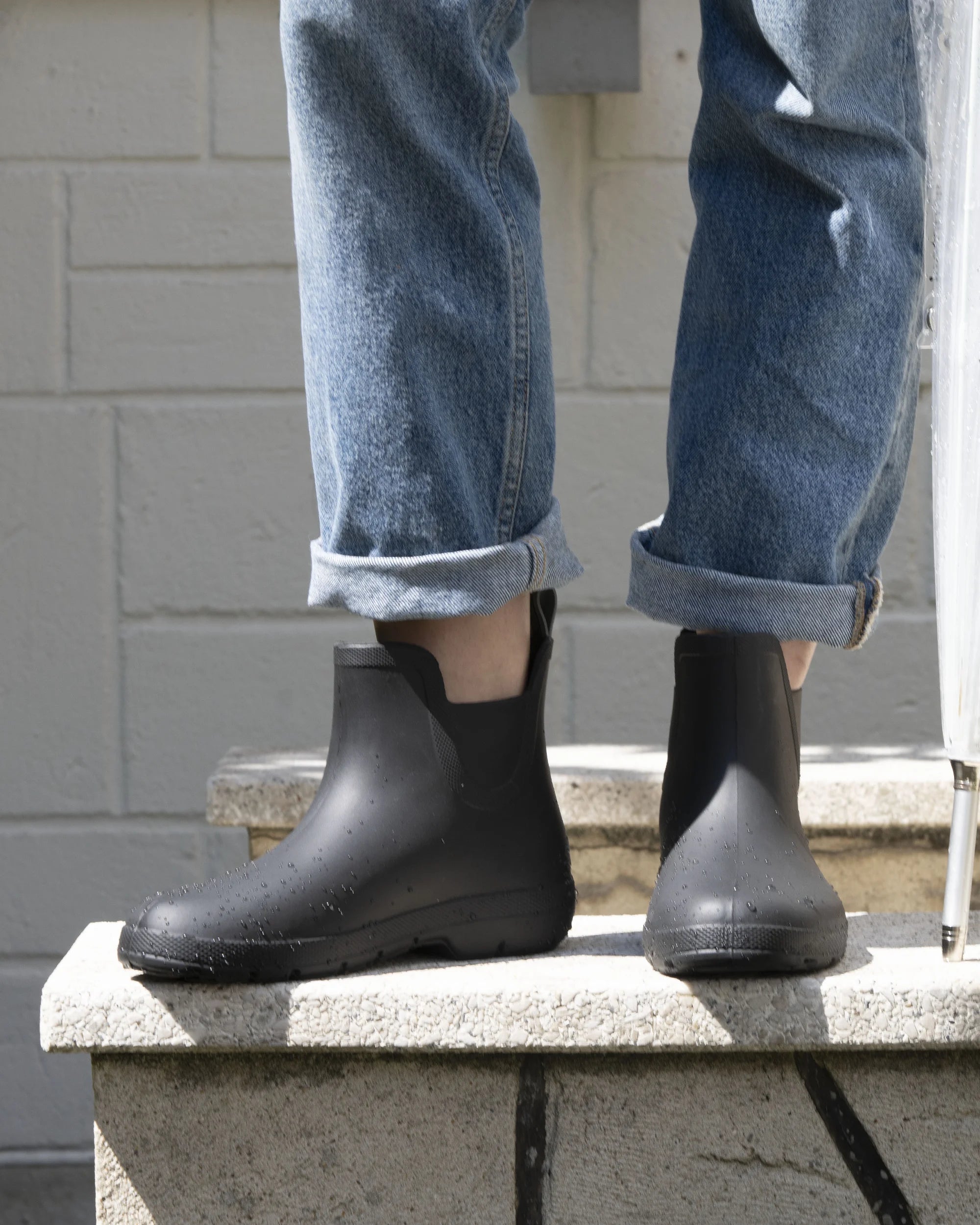 isotoner-bottes-de-pluie-femme-basse-noir-chelsea-everywear image 2