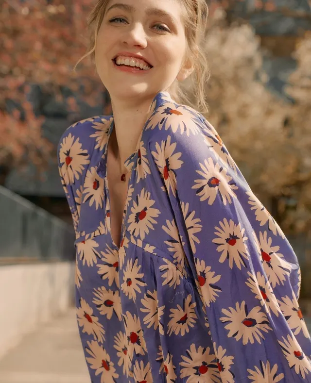 cache-c-ur-blouse-de-grossesse-et-allaitement-madeleine-bleuet image 1