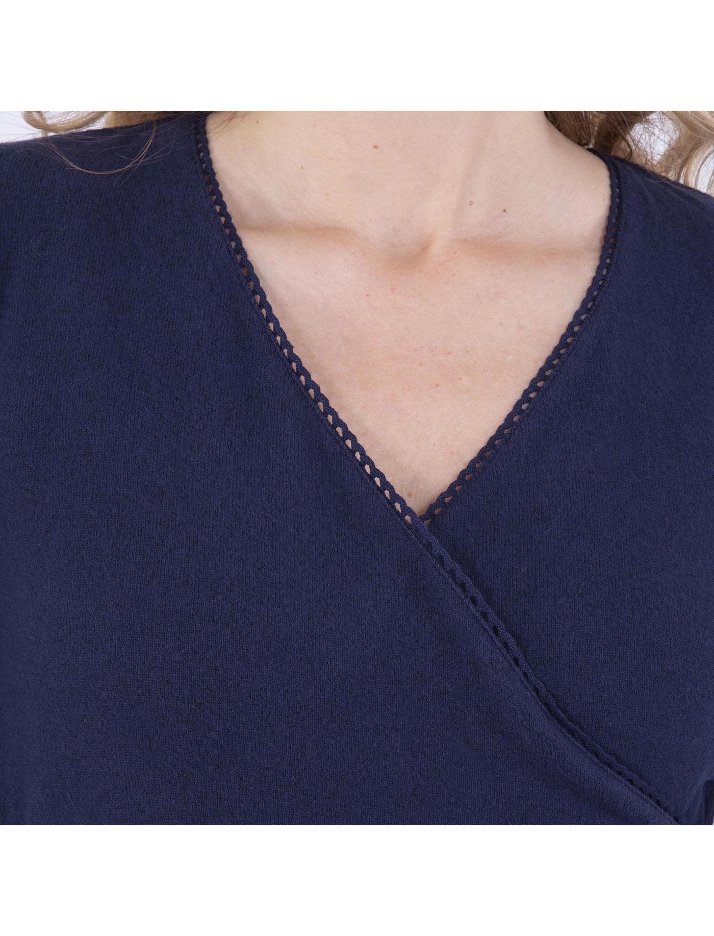 isotoner-t-shirt-cache-c-ur-femme-marine-manches-longues image 7