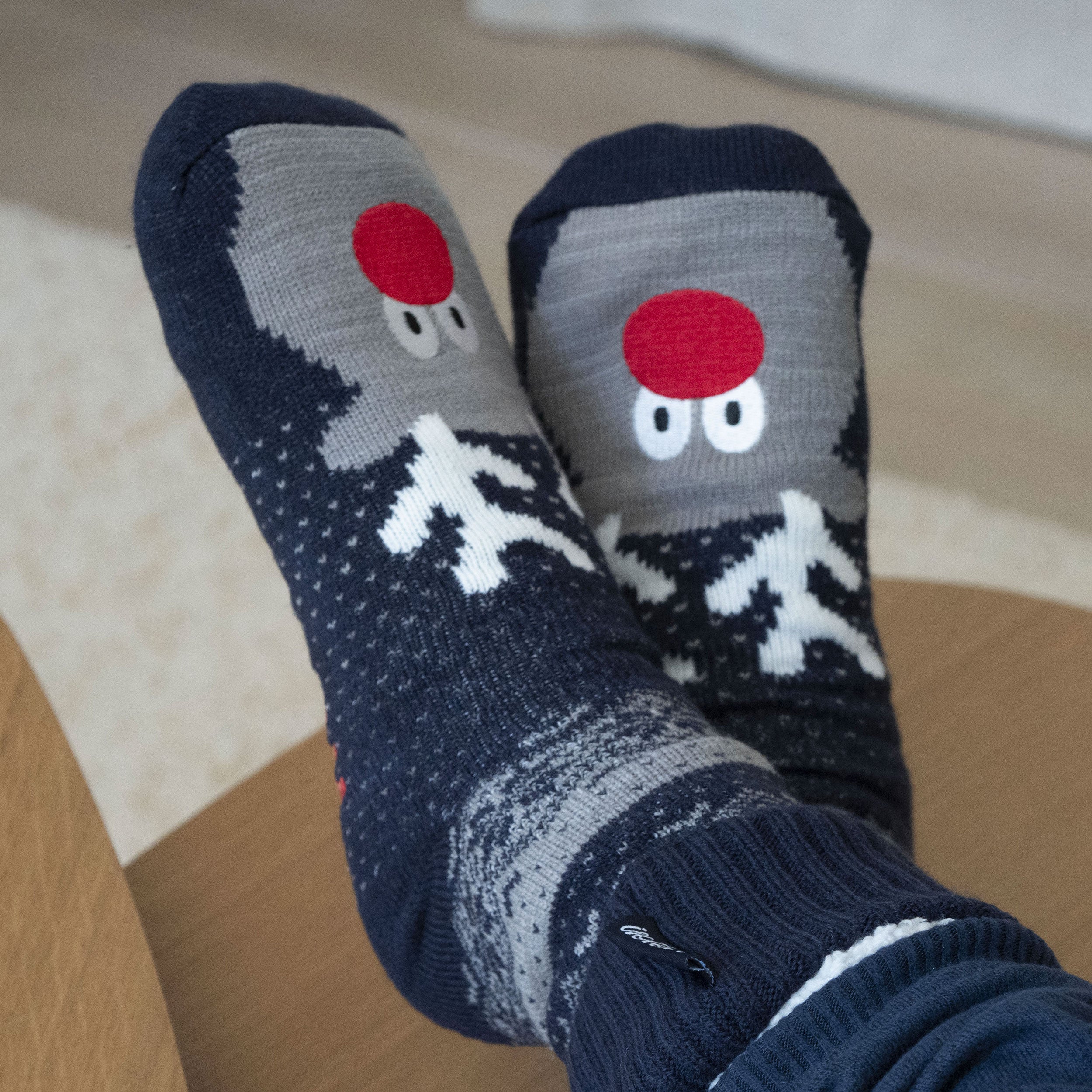 isotoner-chaussettes-fourr-es-homme-no-l-marine image 2