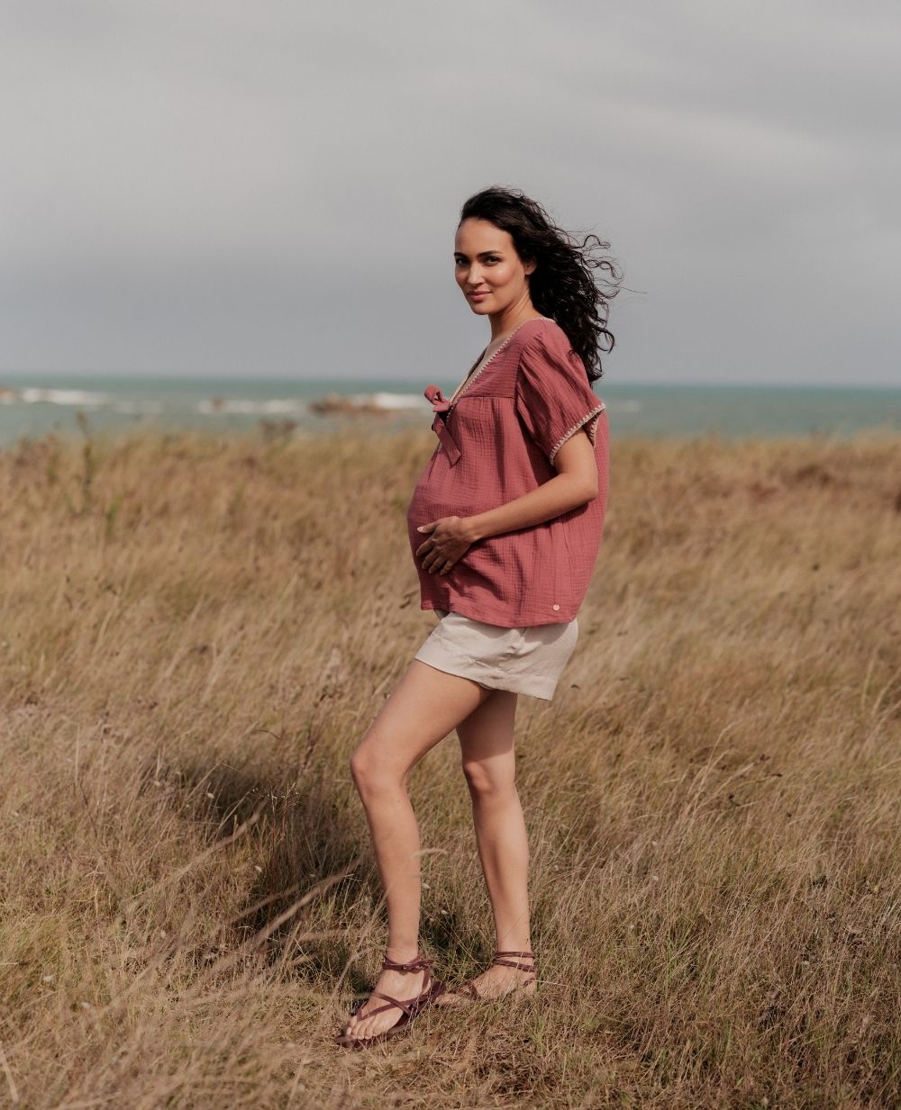 cache-c-ur-soraya-blouse-d-allaitement-brod-e-prune image 8