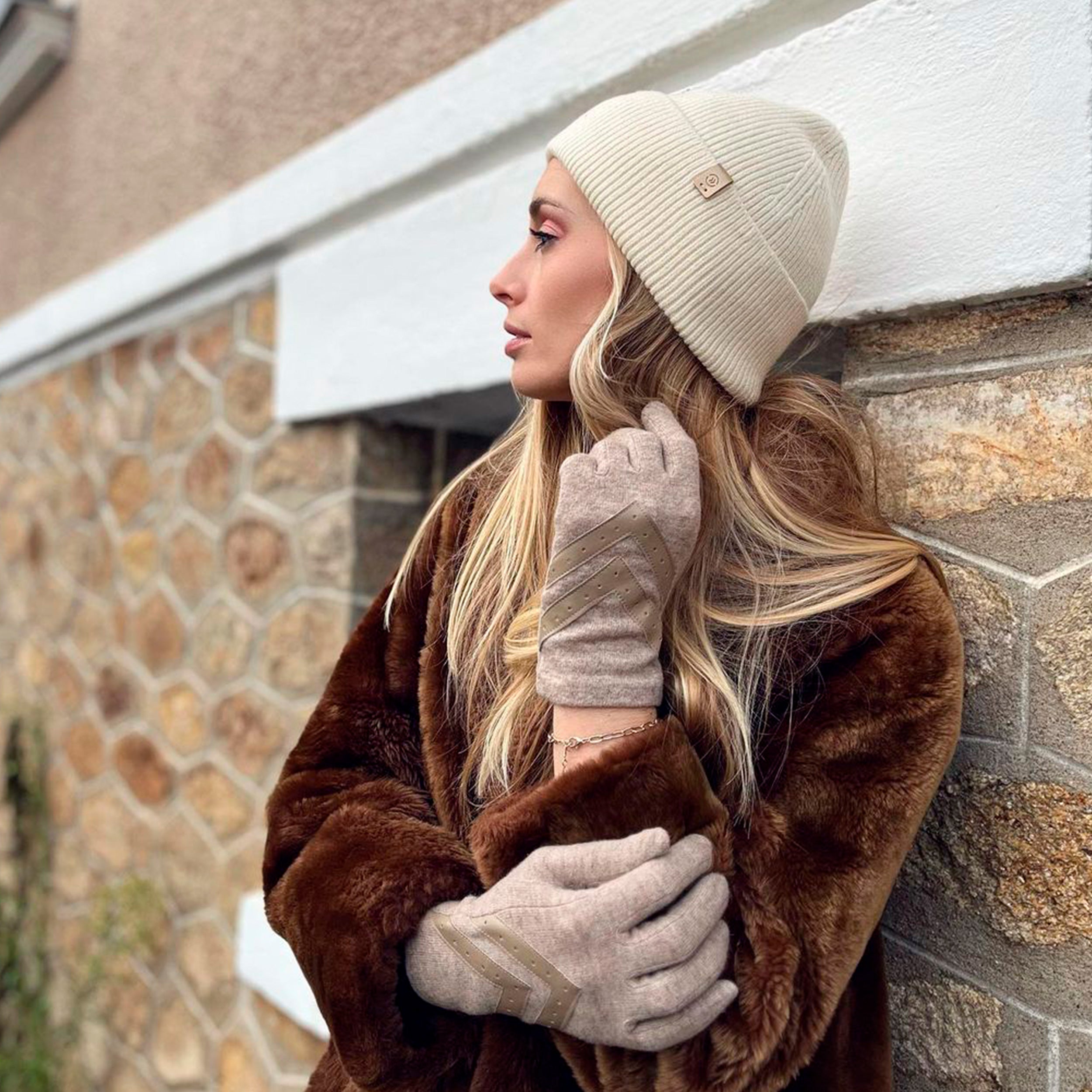 isotoner-gants-femme-tactiles-laine-beige-smartouch image 2